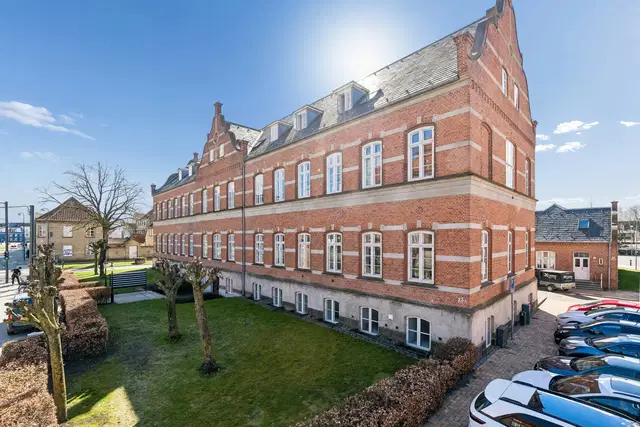 apartment Nyistandsat lejlighed med stor hems i Odense C