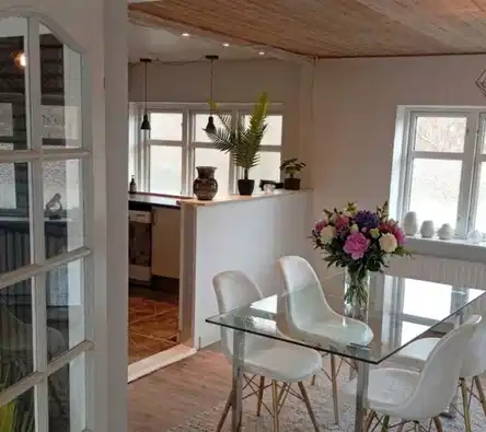 house Renovated 145 m² house with charm in peaceful and pleasant surroundings.