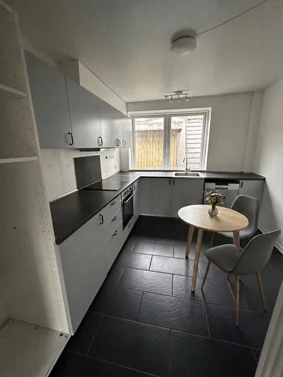 Spacious 5-Room House Over Two Floors with Terrace and Two Bathrooms – Pets Allowed - Sønderalle, Rødding - 1