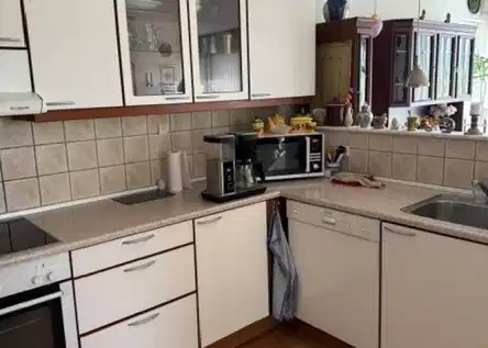 apartment Lys 3-værelses lejlighed på 107 m² med stor overdækket altan
