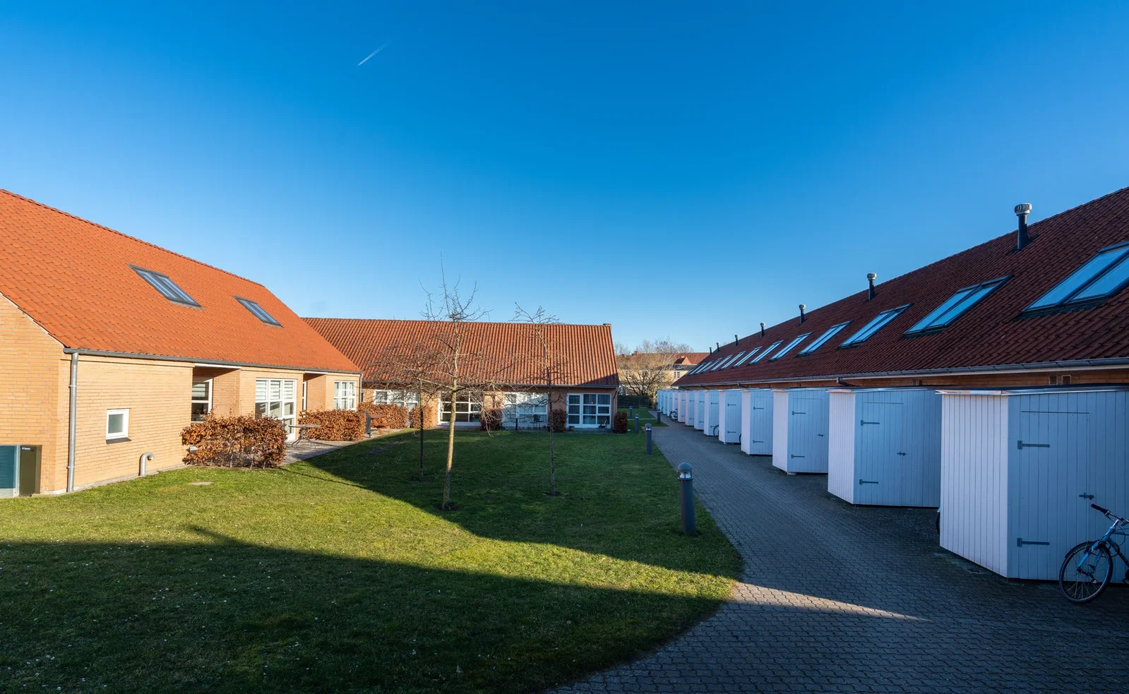 apartment Lækker 2 værelses studiebolig på 46m2 udlejes.