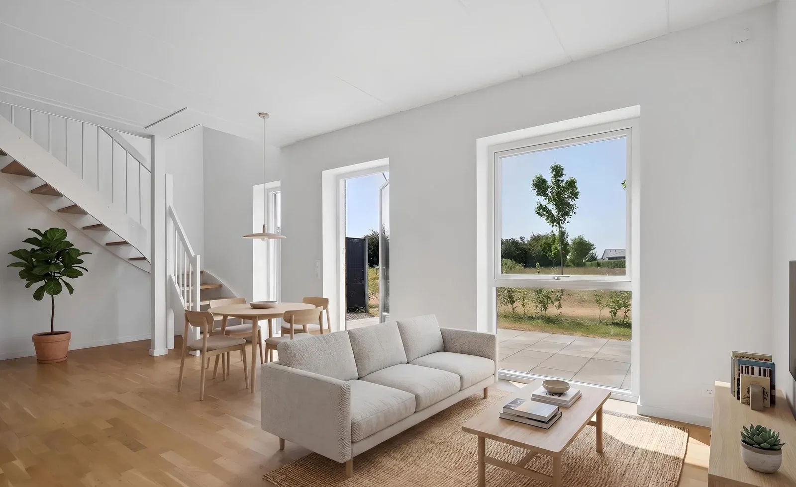 townhouse 4-værelses rækkehus med have og carport i Sabro