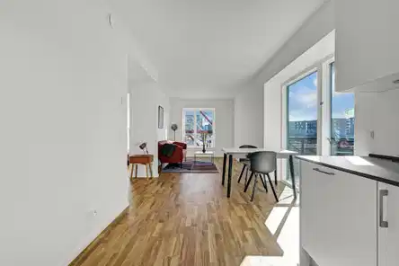 apartment 2-værelses lejlighed på 4. sal!
