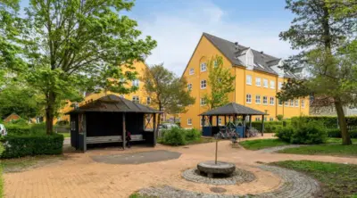 apartment Lys 2-værelses lejlighed i Aalborg Vestby