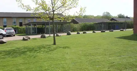 apartment 2 værelses lejlighed omgivet af skøn natur