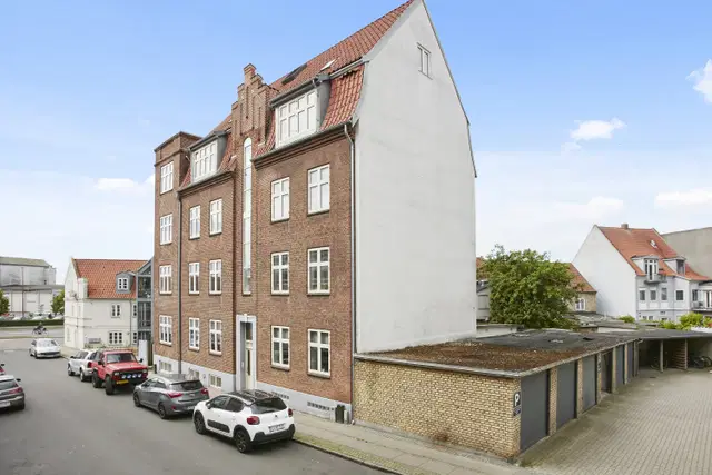 apartment 3 værelses lejlighed på 91m2 med altan