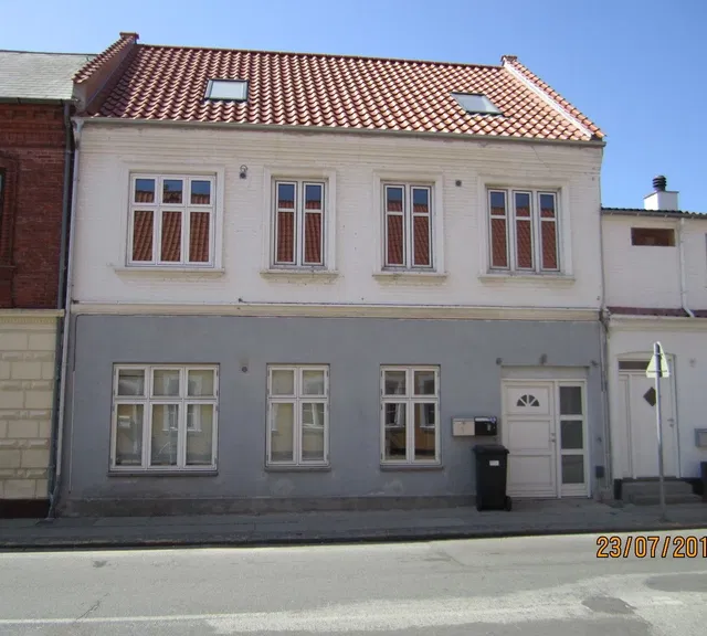 apartment Stor lys lejlighed i to plan i Assens