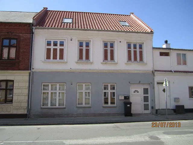 apartment Stor lys lejlighed i to plan i Assens