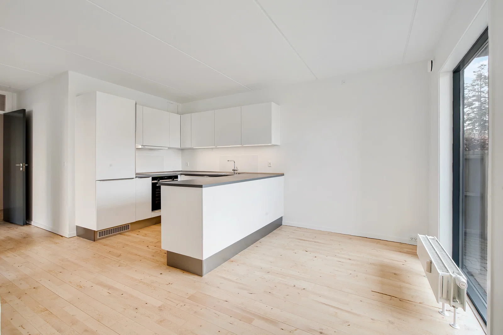 apartment Renovated 3-bedroom apartment in peaceful, green surroundings