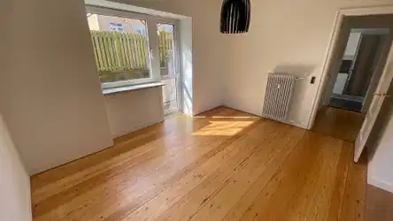 apartment Delevenlig stuelejlighed med små altaner – 300 m fra gågaden