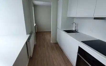 apartment Lys 2-værelses lejlighed med stort soveværelse og grønt udeareal