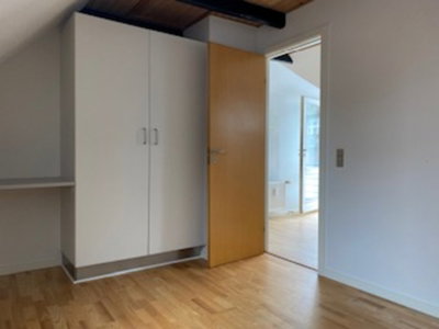 Bright 2-room apartment with balcony and new kitchen - Krabbesholm Alle, Skive - 2