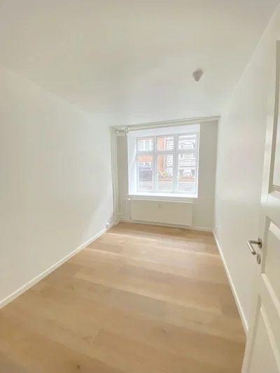 Newly renovated 4-room apartment with parking option - Holbergsgade, Aalborg - 4