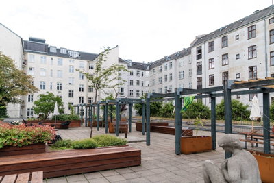 Lys, møbleret bolig med tre værelser i København K - Holbergsgade, København K - 3