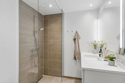 Bright 4-room apartment with balcony on the 3rd floor, 95 m² - Teatergangen, Taastrup - 1