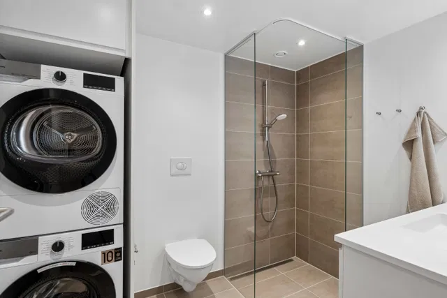 apartment Lyse 4-værelses med altan på 3. sal, 95 m²