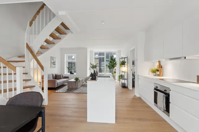townhouse Indbydende 5-værelses rækkehus med have