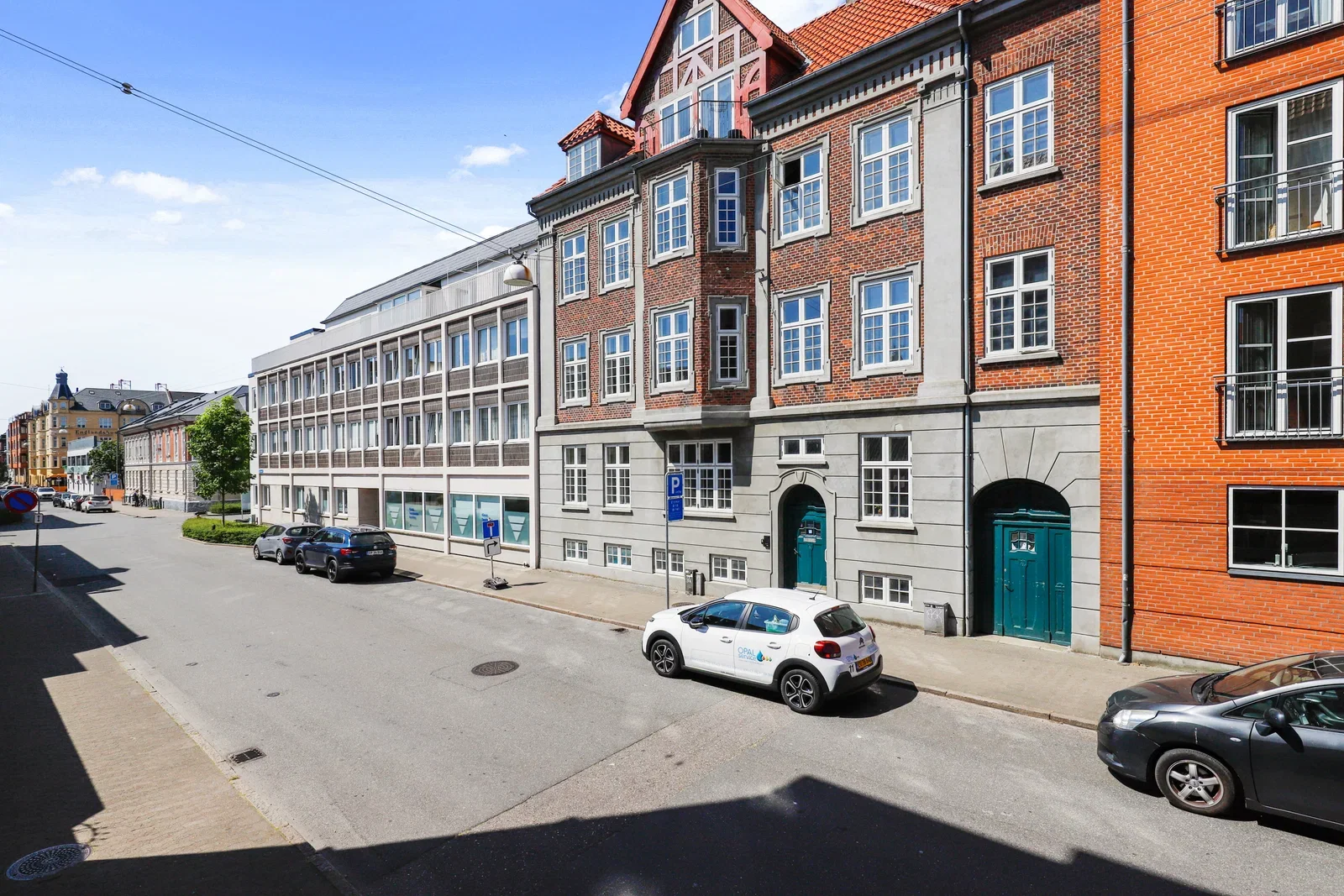 apartment Klassisk 2-værelses på 61 m2 i centrum – højt til loftet, plankegulve og fælles gårdhave
