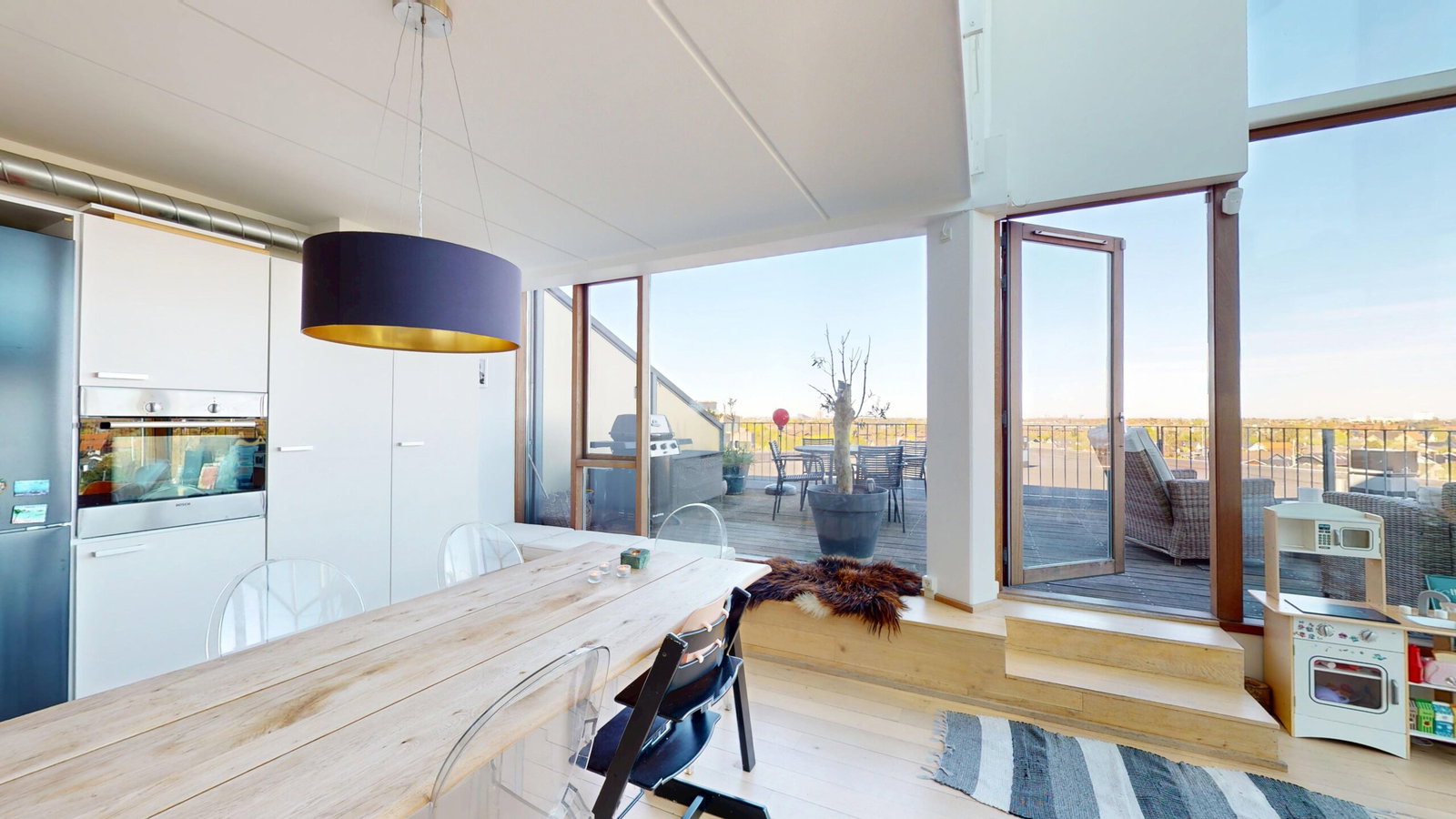 Visual presentation of the listing