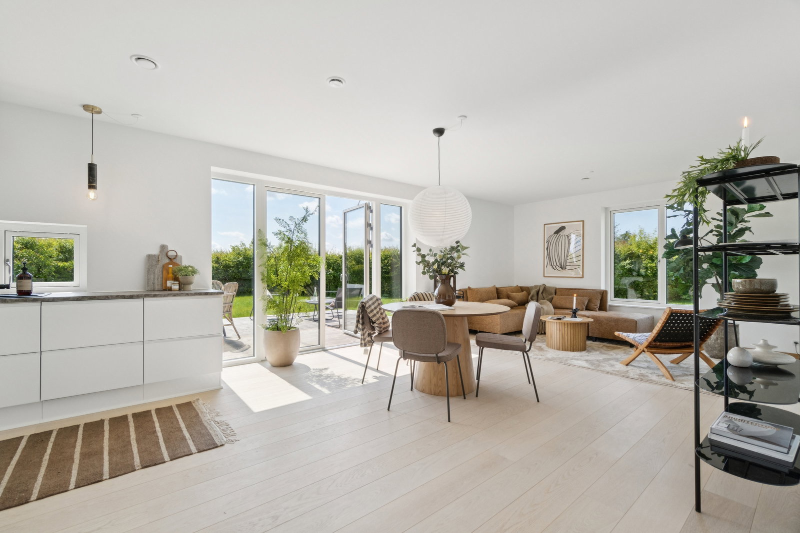 townhouse Inviting two-storey townhouse with private garden in Ishøj