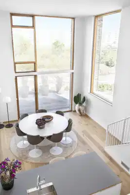 apartment Lys 4-værelses stuelejlighed med stor terrasse i Hellerup