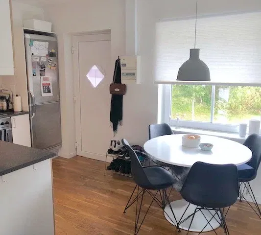 apartment Lys 2-værelses lejlighed med altan i Aalborg