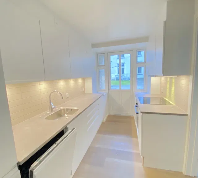apartment Lys 4-værelses bolig med hyggelig gård i Aalborg