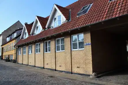 apartment Velholdt 1-værelses med privat indgang og terrasse