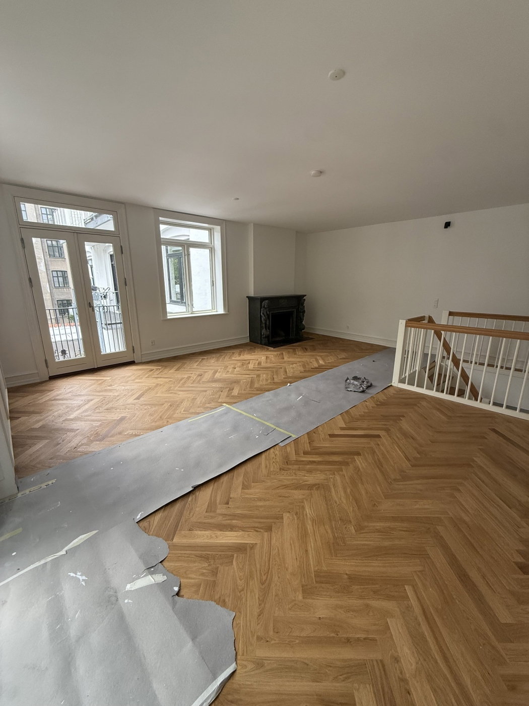 apartment Exclusive three-storey townhouse with 3 bedrooms and large balconies in desirable Frederiksberg C