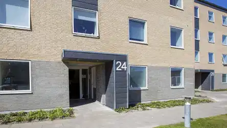 apartment Renoveret lejlighed med nyt badeværelse og vinduer