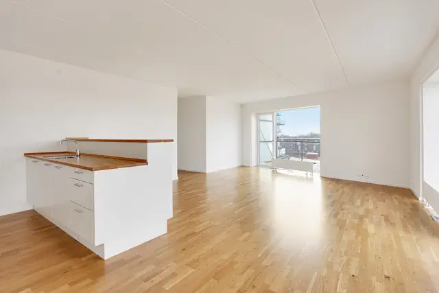 apartment Rummelig 4-værelses tæt på Margretheholmen