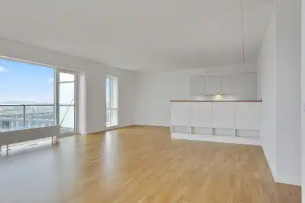 apartment Bright 3-room apartment on the 4th floor with balcony
