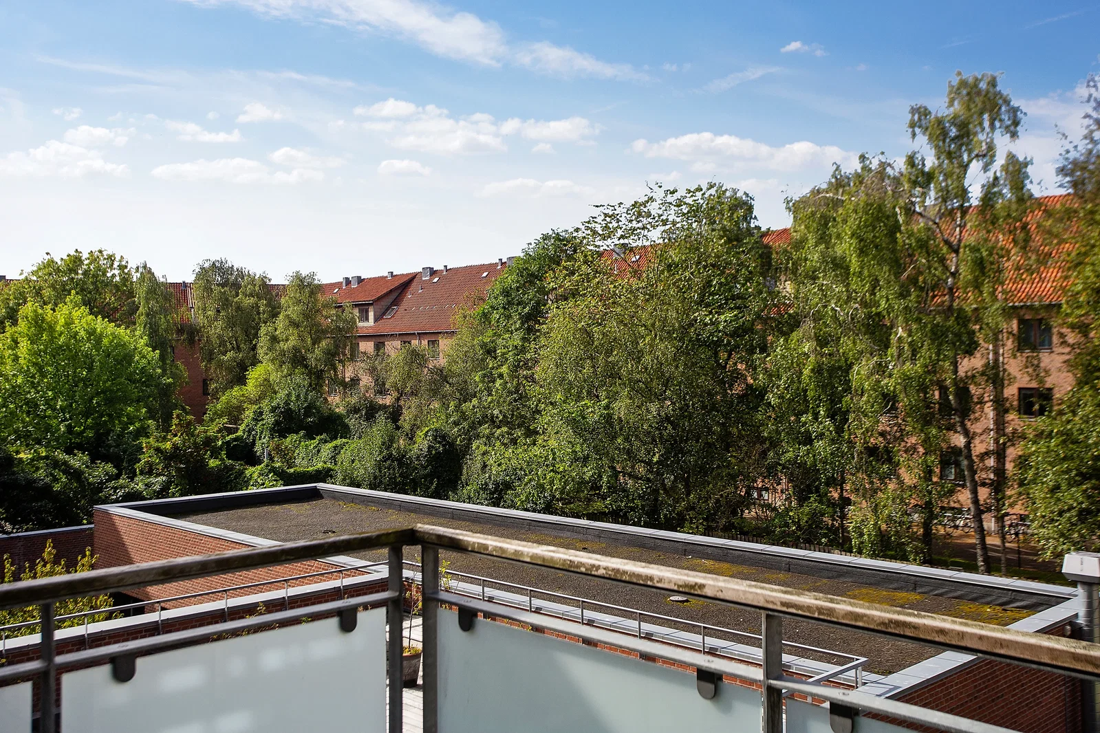 apartment Lys 3-værelses lejlighed med altan i København NV