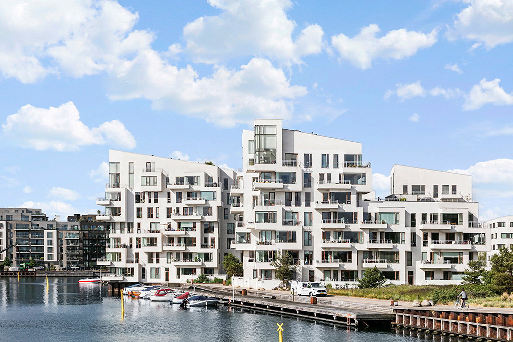 apartment Bright harbor apartment with two balconies and private parking