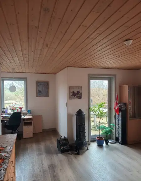 house A charming, child-friendly house/summer house for rent.