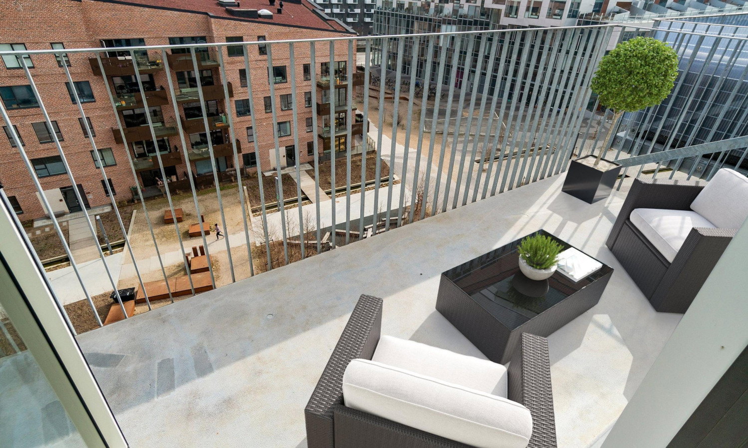 Visual presentation of the listing