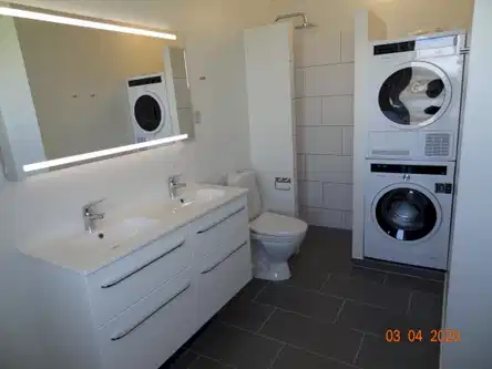 apartment Stor lys lejlighed med altan og nyt køkken (2021)