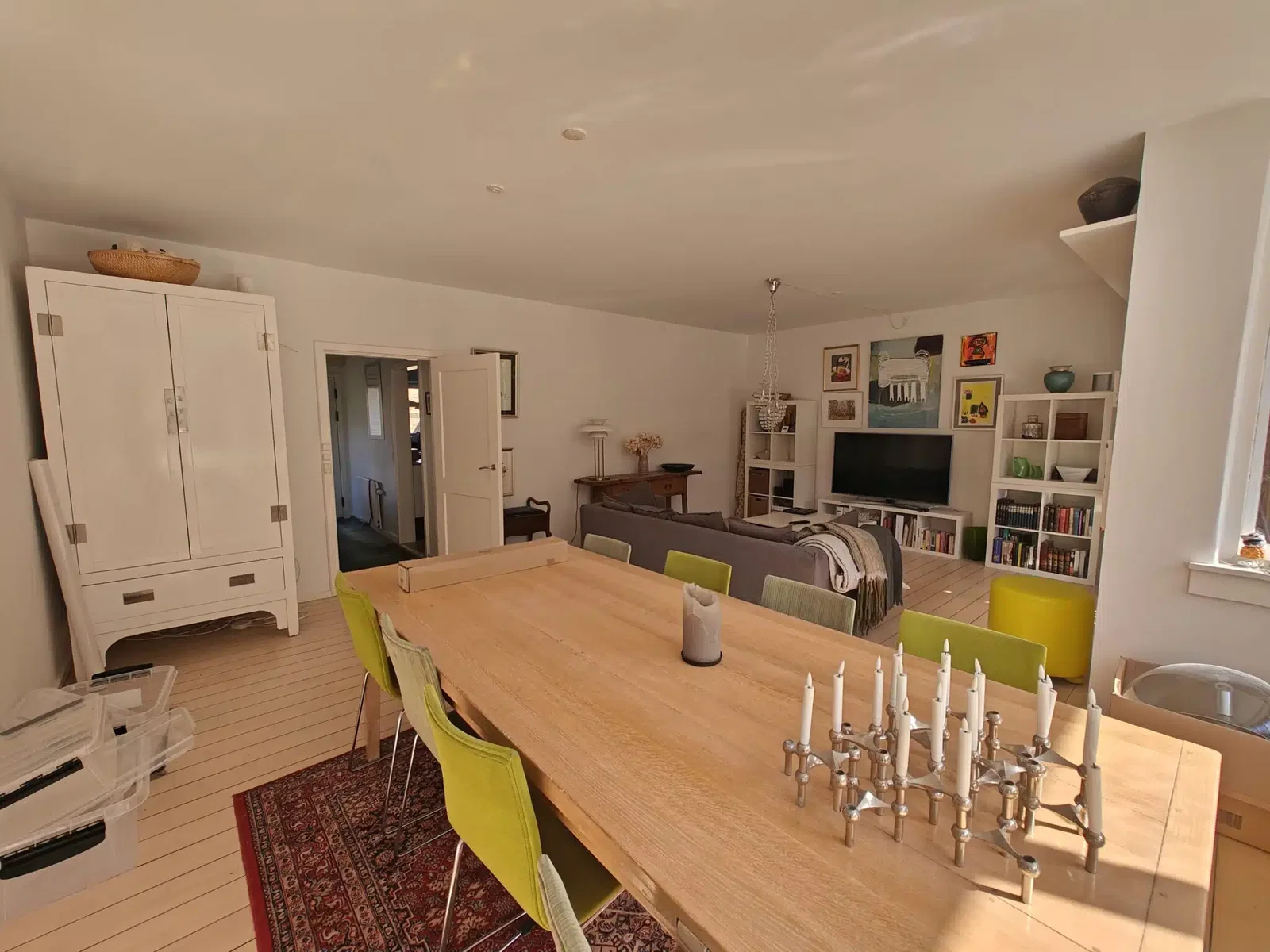 Visual presentation of the listing