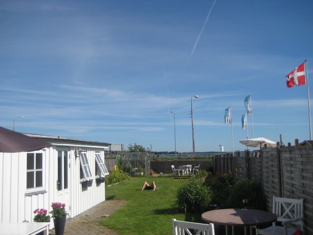 house 🌊 Unik lejebolig i 1. række til Limfjorden – Havne Allé 27, 7600 Struer
