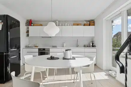 apartment Charmerende toplans lejlighed med to altaner