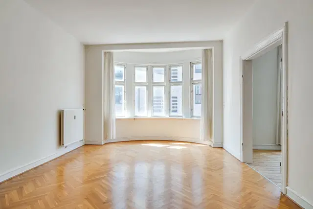apartment Large stately apartment of 210 m2 in the center of Esbjerg
