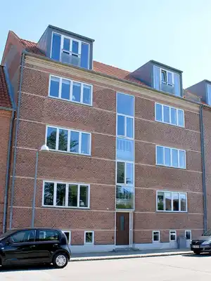 apartment Lejlighed 99 m² i 2 plan, 4 værelser - 2. th.