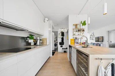 Large, bright apartment with unique park view - Doris Lessings Vej, København S - 4