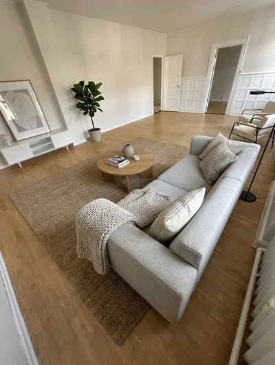 Large five-room apartment in the city center – 174 m2 with eat-in kitchen, bathtub and laundry tower - Østergade, Hjørring - 4