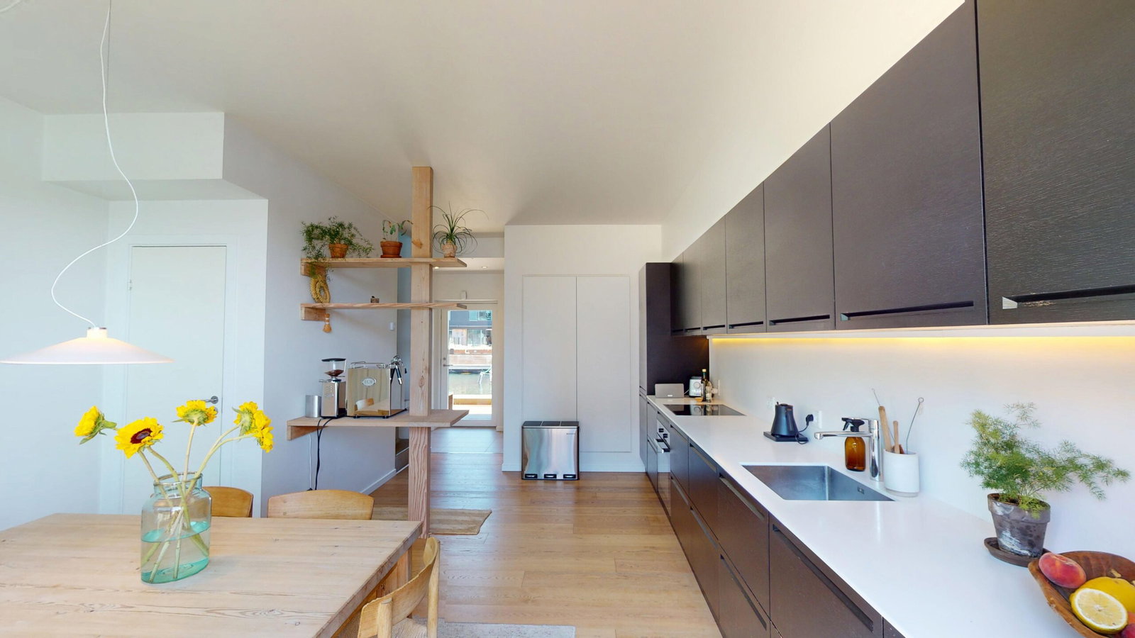Visual presentation of the listing
