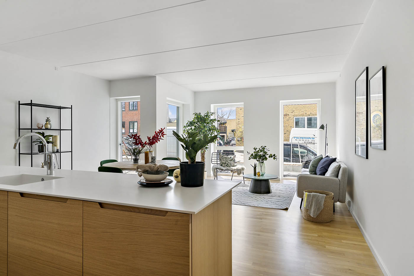 apartment Lyse 109 m² lejlighed i Valby med solrig altan