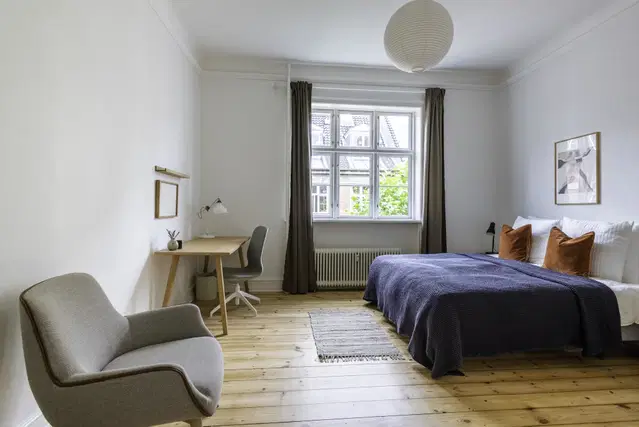 room Double room in centrally renovated apartment