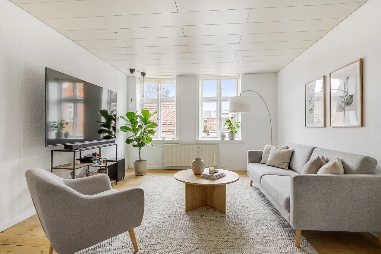 apartment Lys 3-værelses på 93 m2 med stort badeværelse og køkken i åben forbindelse til spisestue