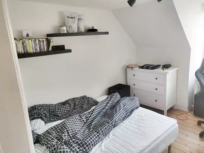 Hyggelig 2-værelses på tagetagen med skråvægge og plankegulve – 40 m2 til 4.550 kr./md. - Fredericiagade, Aalborg - 3