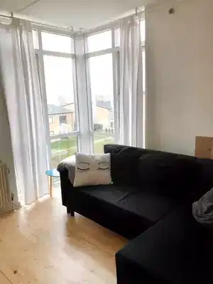 apartment Lys 1-værelses på 48 m2 med sovealkove, separat køkken og parkering – tæt på uni og Gigantium